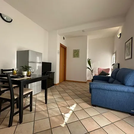 Casa Mirandola Al Borghetto